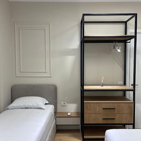 Gem In The Heart Of Tirana Apartment Ngoại thất bức ảnh