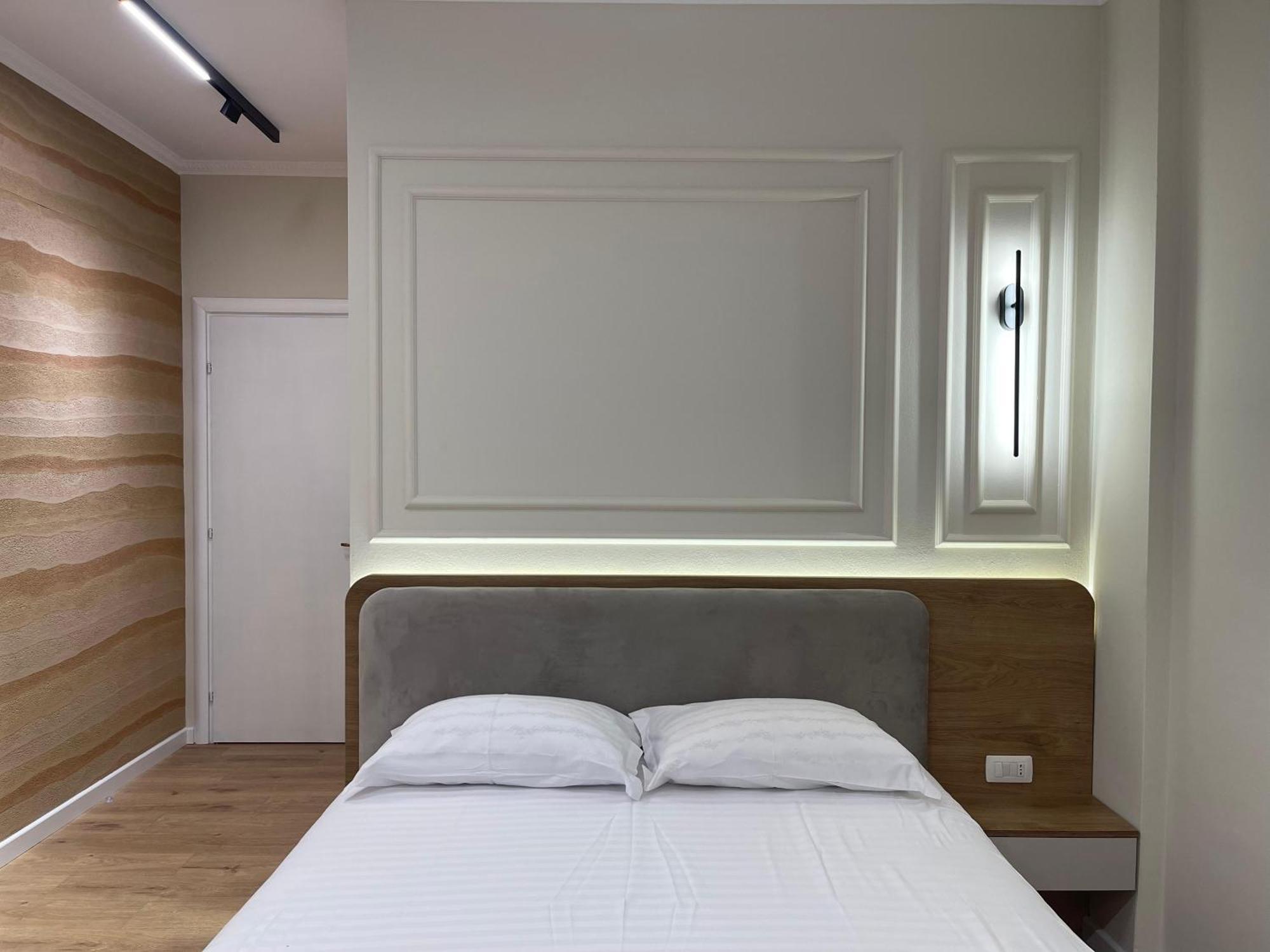 Gem In The Heart Of Tirana Apartment Ngoại thất bức ảnh
